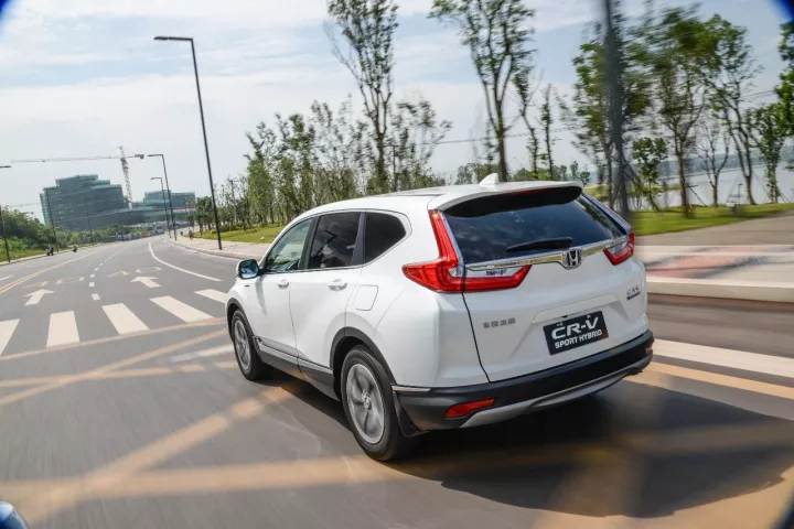 全新一代CR-V 銳?混動(dòng)領(lǐng)銜，東風(fēng)Honda榮耀亮相武漢車展